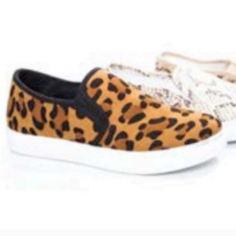 Qupid Reba leopard print fabric sneakers size 7